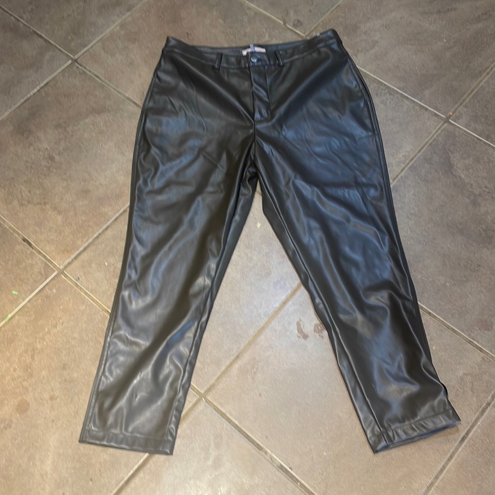 BCBG Faux Leather Pants! Size Large